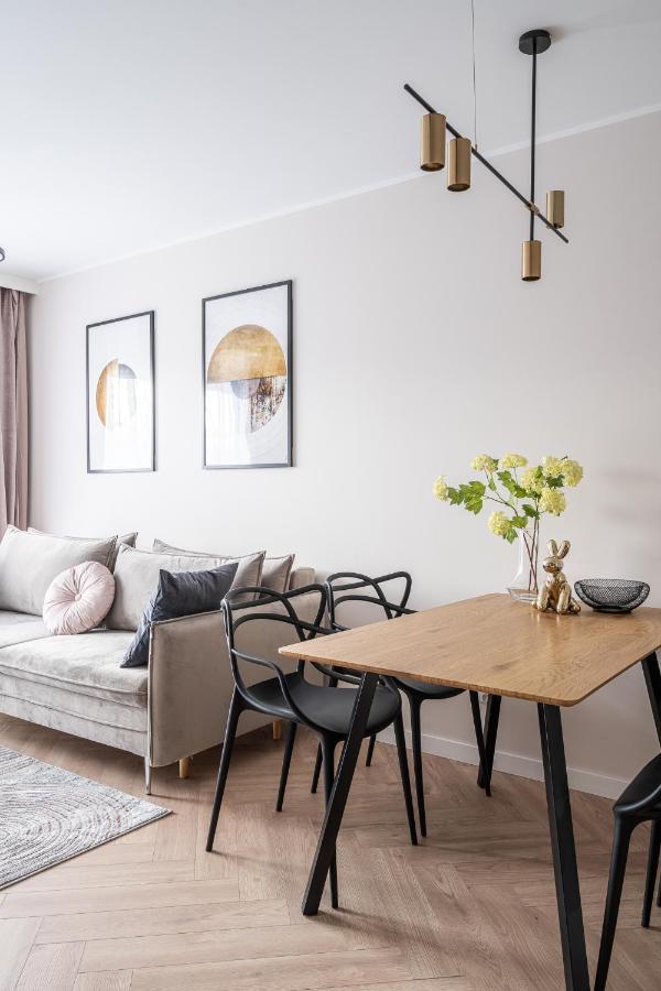 Rentplanet - Nowa Manufaktura Lägenhet Wrocław Exteriör bild