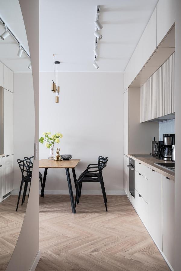 Rentplanet - Nowa Manufaktura Lägenhet Wrocław Exteriör bild