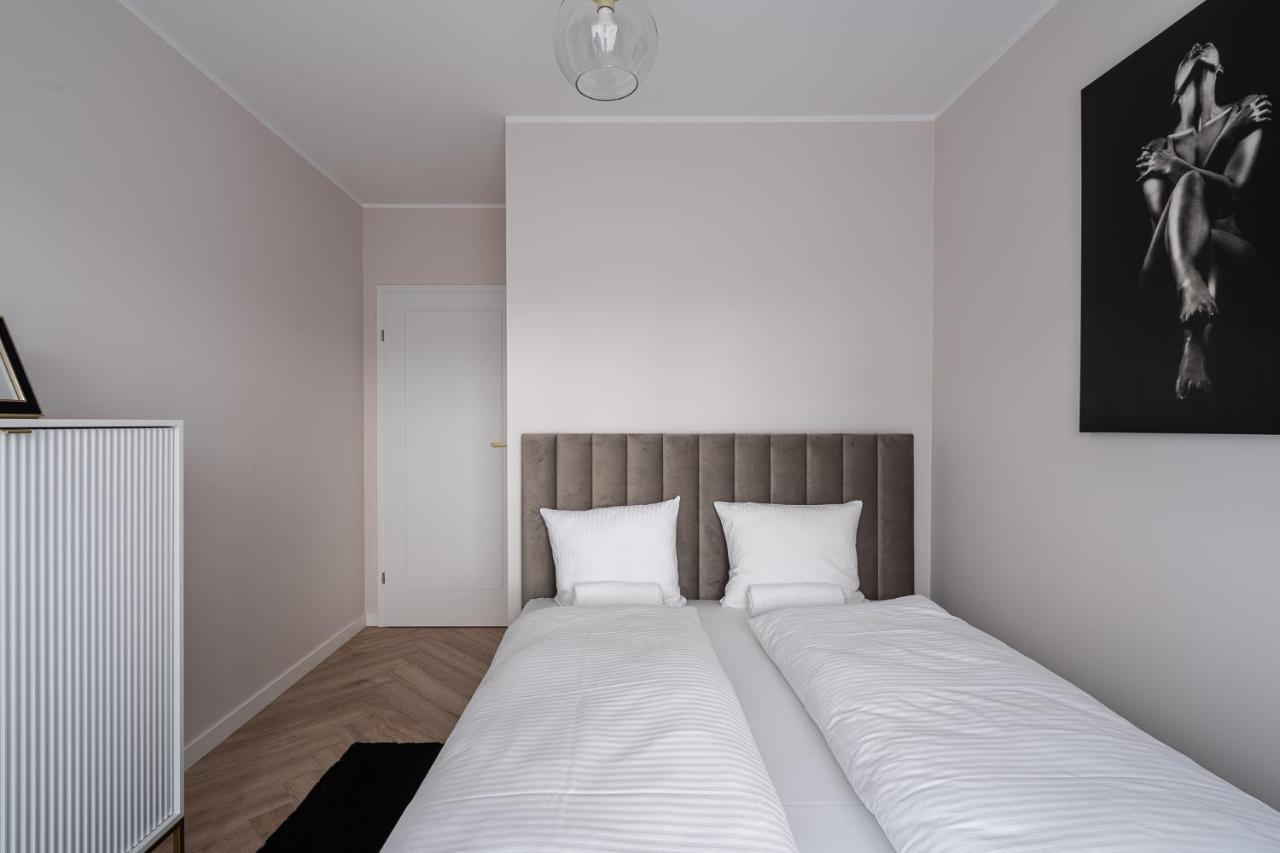 Rentplanet - Nowa Manufaktura Lägenhet Wrocław Exteriör bild