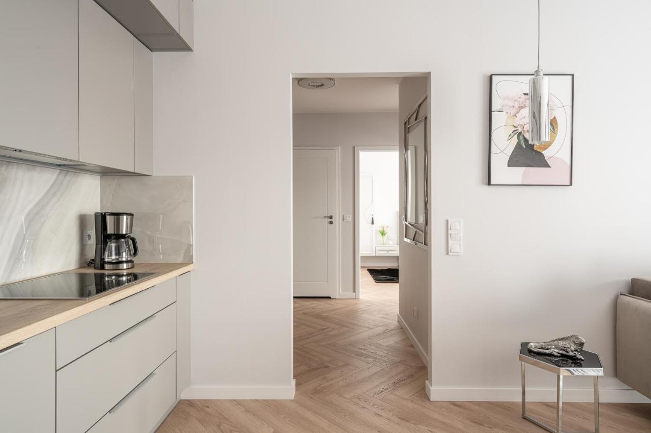 Rentplanet - Nowa Manufaktura Lägenhet Wrocław Exteriör bild