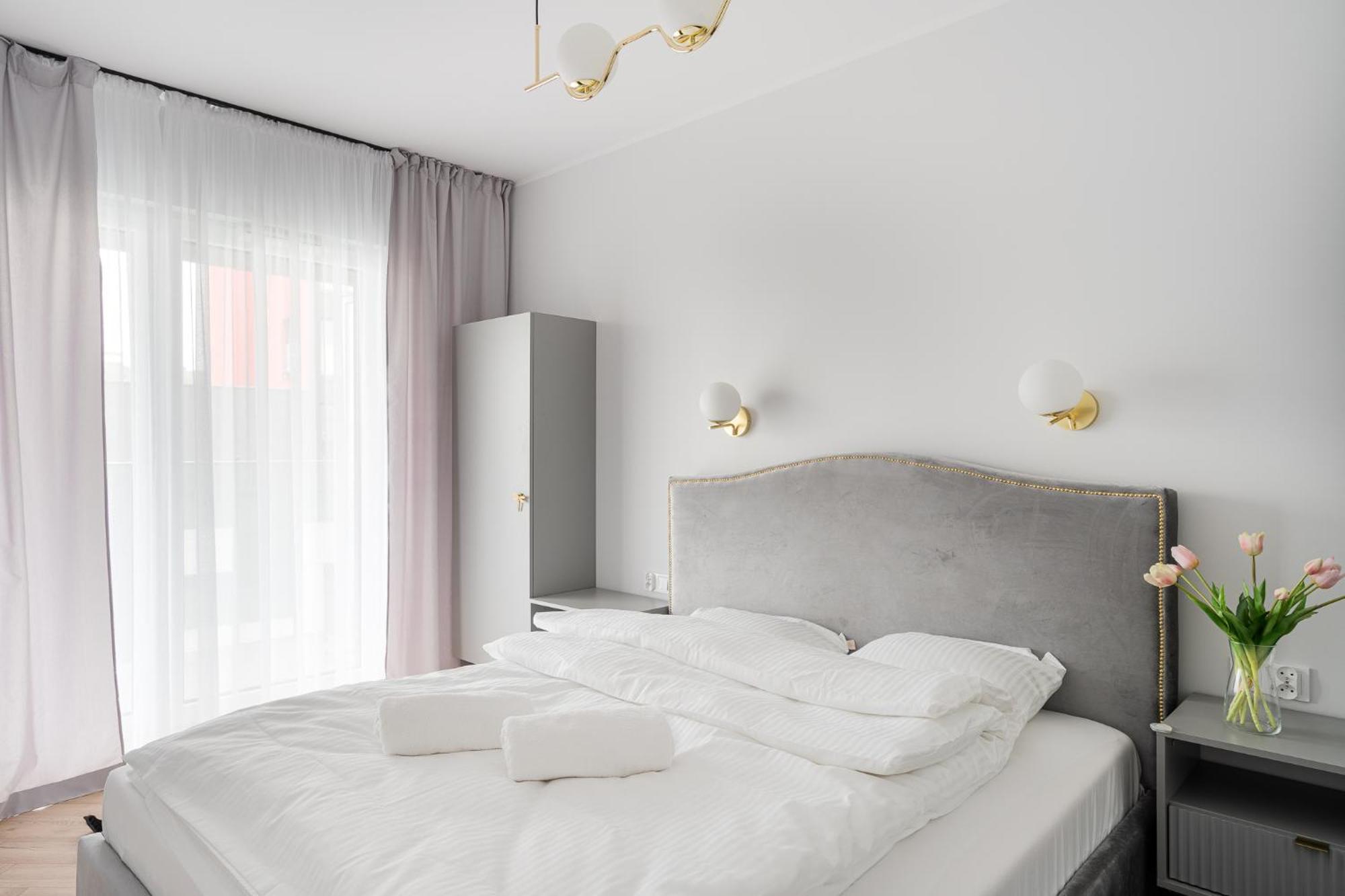 Rentplanet - Nowa Manufaktura Lägenhet Wrocław Exteriör bild
